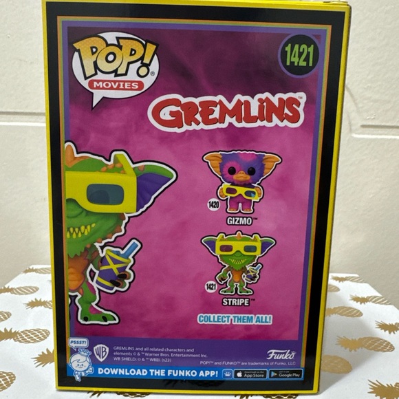 Funko Pop! Gremlins Stripe with 3D Glasses Vinyl Figure #1421 Black Light - Picture 3 of 3